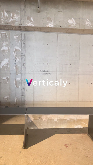 無機質な空間、モノクロの世界