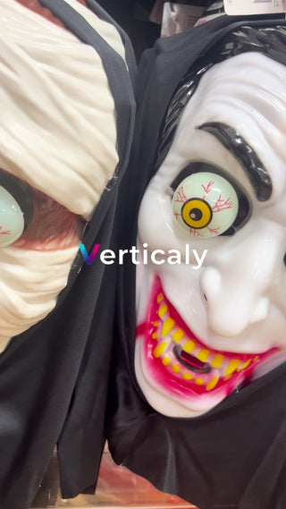 不気味なハロウィンマスク