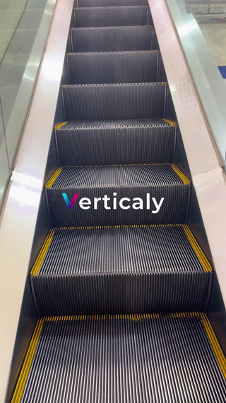 エスカレーター、垂直移動