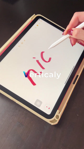 iPadで描く、赤色の文字