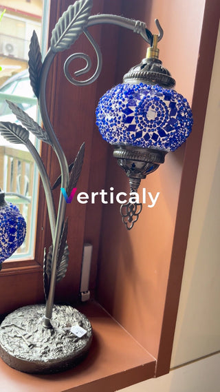 藍色のモザイクランプ