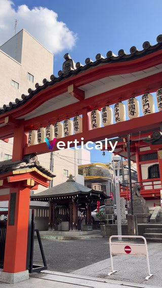 日本の寺社、朱色の鳥居