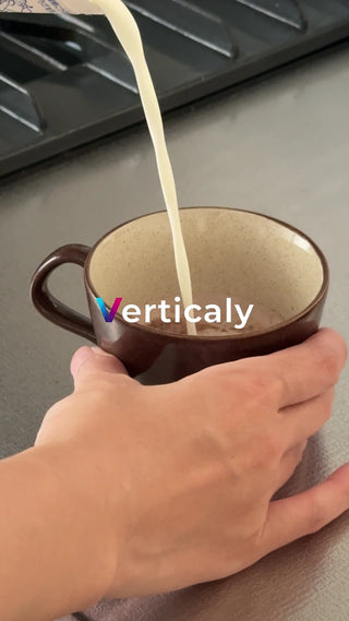 ミルクを注ぐ、温かい時間