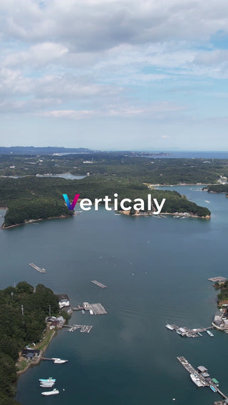 入り江の風景、穏やかな時間