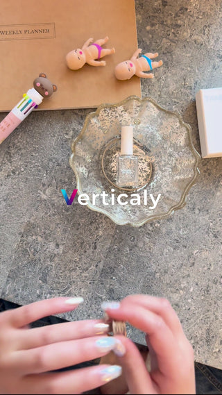 ネイルを楽しむ、透明感