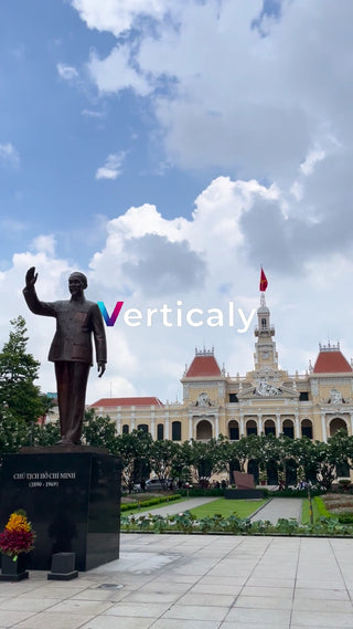 ホーチミンのホーチミン像