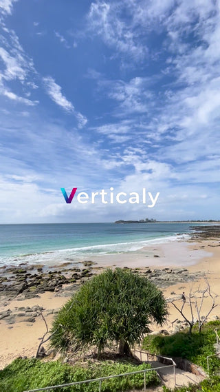 穏やかなビーチの風景