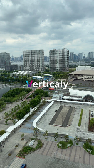 都会の風景、移動中の人々