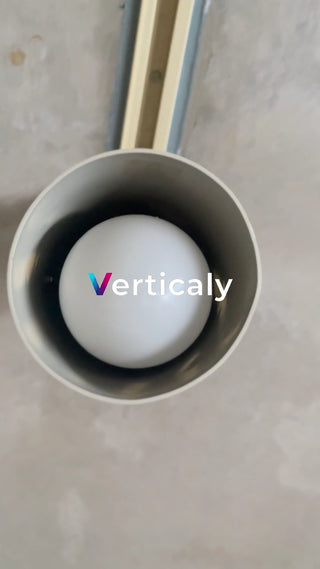 白い電球、ライトアップ