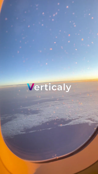 飛行機からの夕焼け、雲海の上