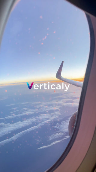 飛行機からの夕焼け、雲海の上