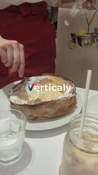 ふわふわパンケーキとカフェ