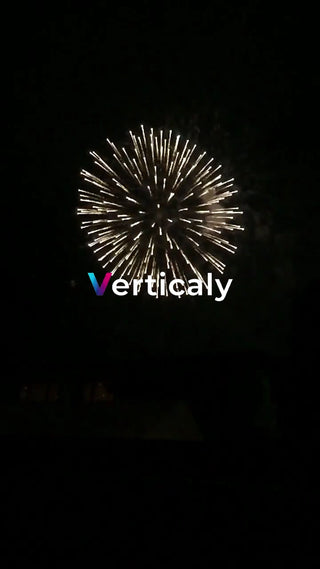 夜空に咲く白い花