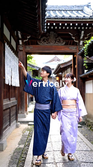 浴衣姿の二人、日本の風景