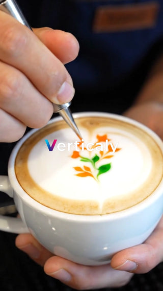 ラテアート、彩り豊かに