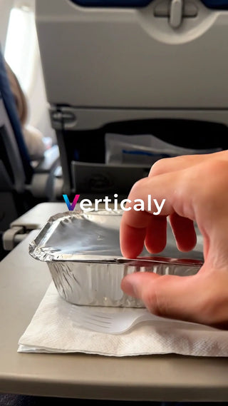 機内食を楽しむ