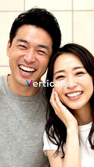 笑顔弾ける、幸せな二人