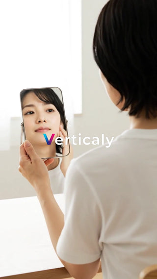 鏡に映る女性、美意識