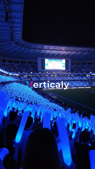 夜のスタジアム、熱狂の光景