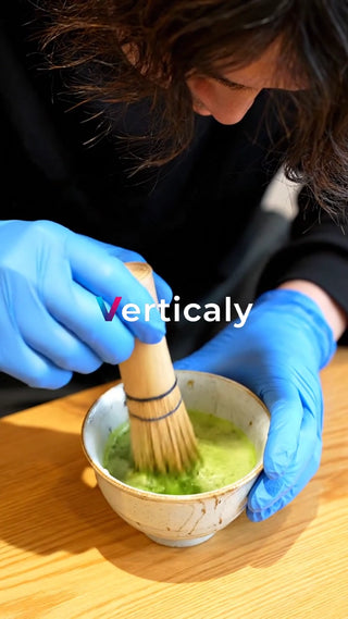 抹茶を点てる、静かな時間