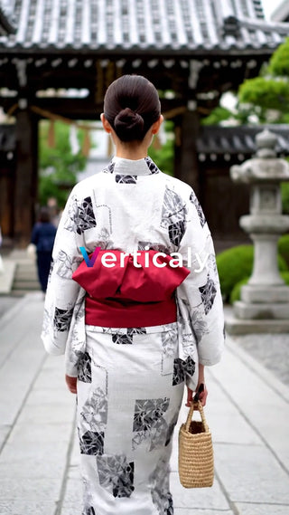 着物姿の女性、散策風景