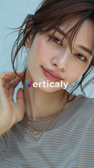 美しい女性、輝く横顔