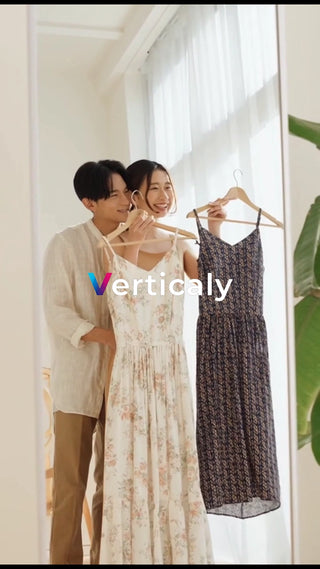 鏡越しの幸せな二人