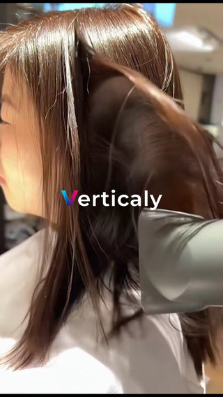 髪を乾かす女性、ツヤ髪