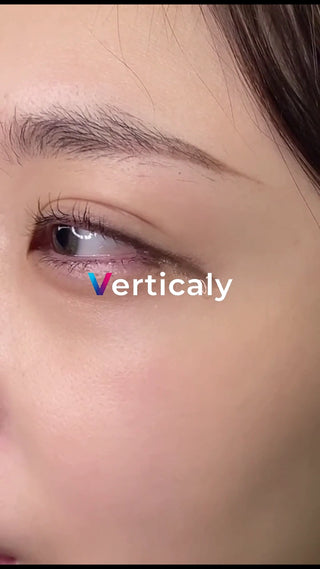 美しい瞳、見つめる先