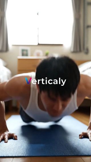 懸命に腕立て伏せをする男性