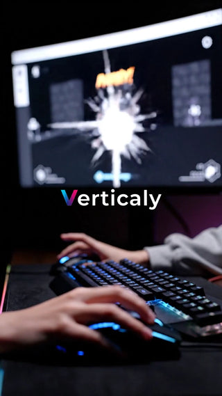 ゲームプレイ、熱中する手元