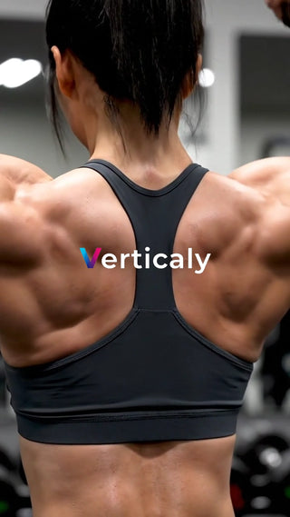 鍛えられた女性の背中