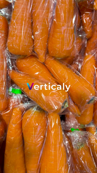 新鮮なオレンジ色のニンジン