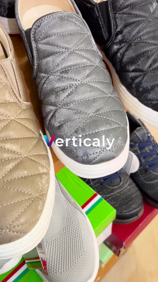 様々なデザインの靴