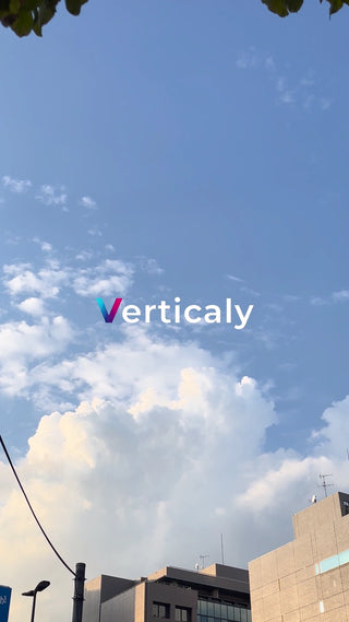 青空と雲、爽やかな風景