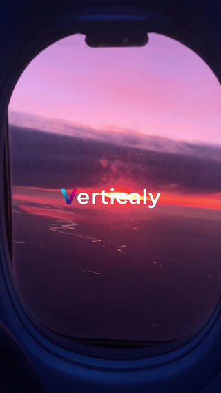 飛行機からの夕焼け、空の旅