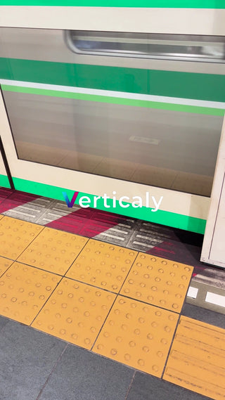 Station platform, waiting for the train