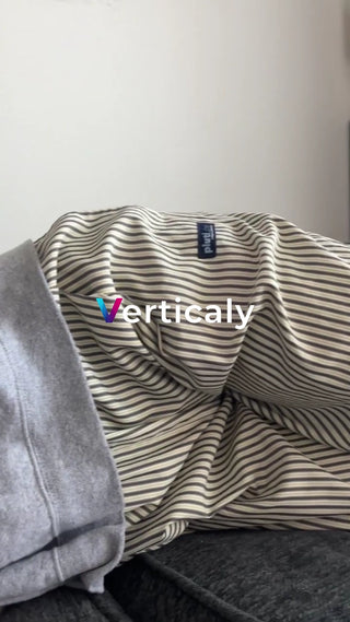 ボーダー柄のシャツ