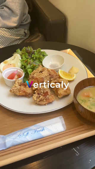 揚げ物定食、おいしそう