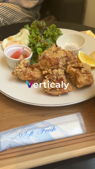 揚げ物定食、おいしそう