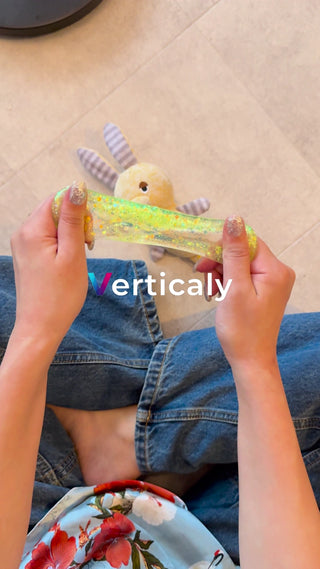 キラキラ光るスライム