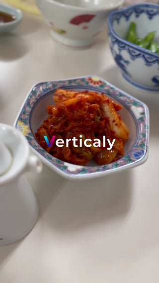 キムチ、食卓を彩る