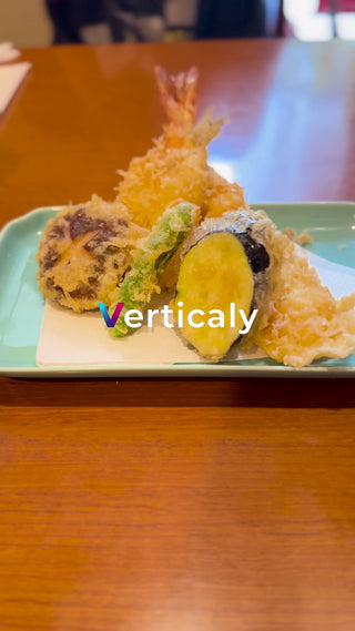 揚げたて天ぷらの盛り合わせ