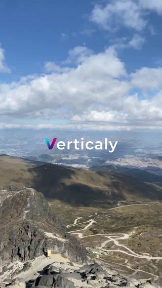 絶景を望む、山道ドライブ
