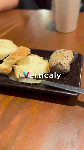 パンとバター、ナイフと