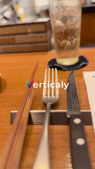 食事を楽しむ、テーブル風景