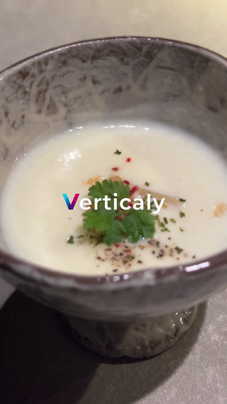 白いスープ、彩り添えて