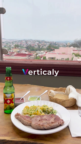 食事とビール、休日の風景