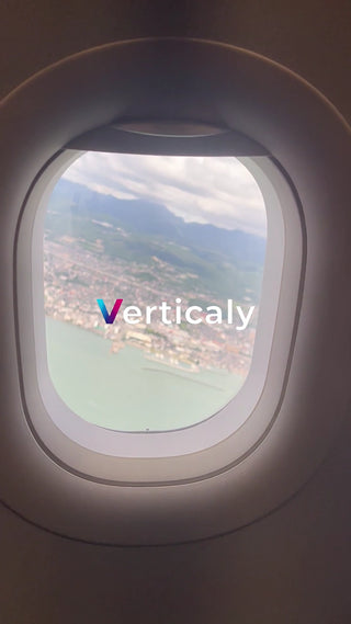 飛行機からの街並み、旅の始まり