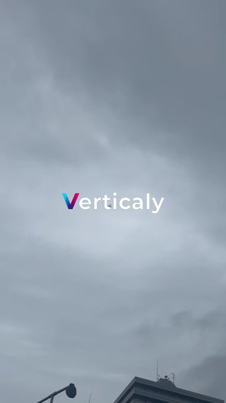 飛行機雲と夕焼け空